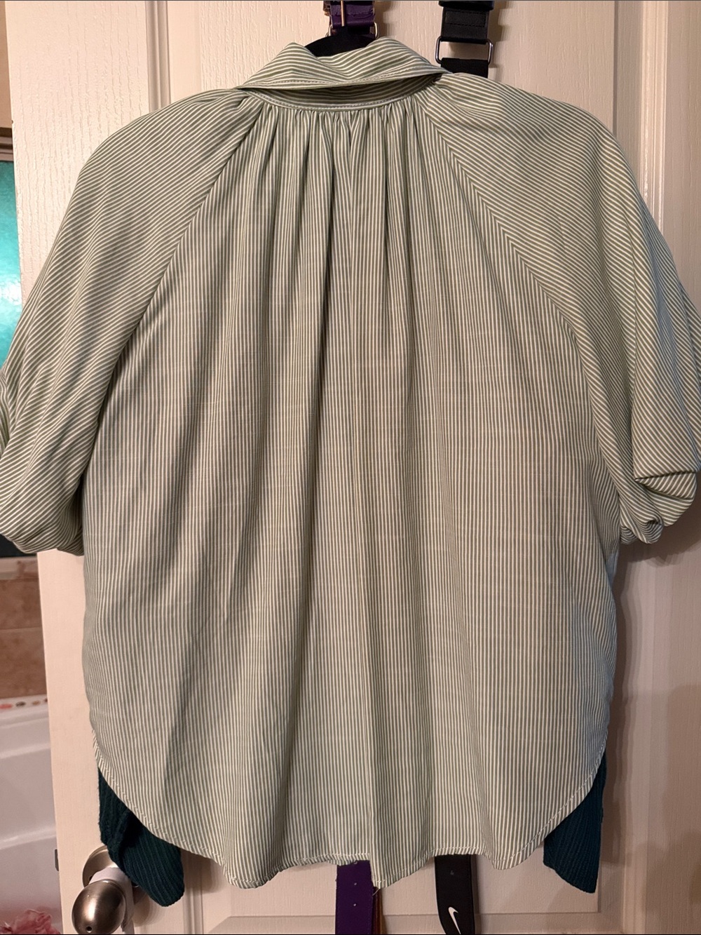 Max Studio Light Green Pinstripe Women’s Blouse- Size L - Picture 2 of 5